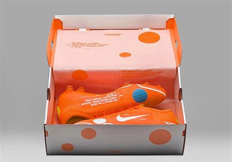 how are nike shoes packaged.